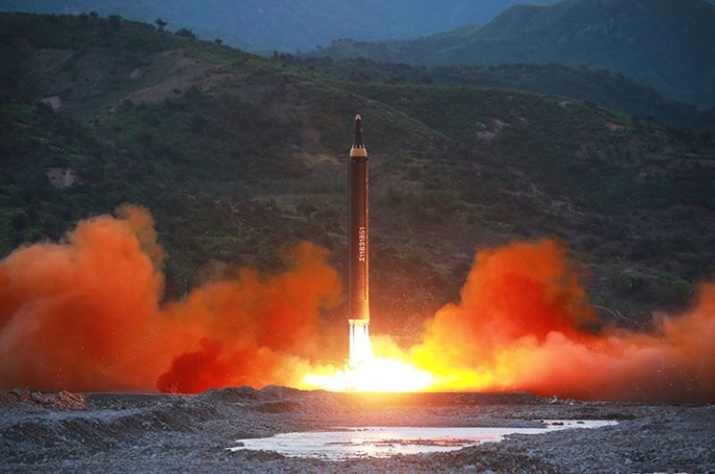 Momento del lanzamianto del Hwasong-12